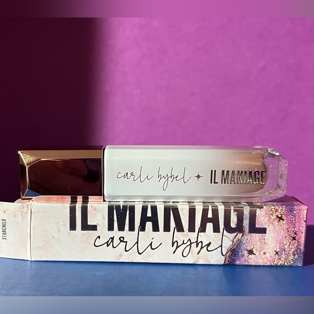 IL MAKIAGE Carli Bybel Lip Gloss - 👄👄 - (BNIB)